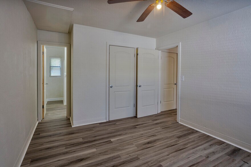 More Photos Of 1102 Sunset Point Rd, Clearwater Apartments For Sale