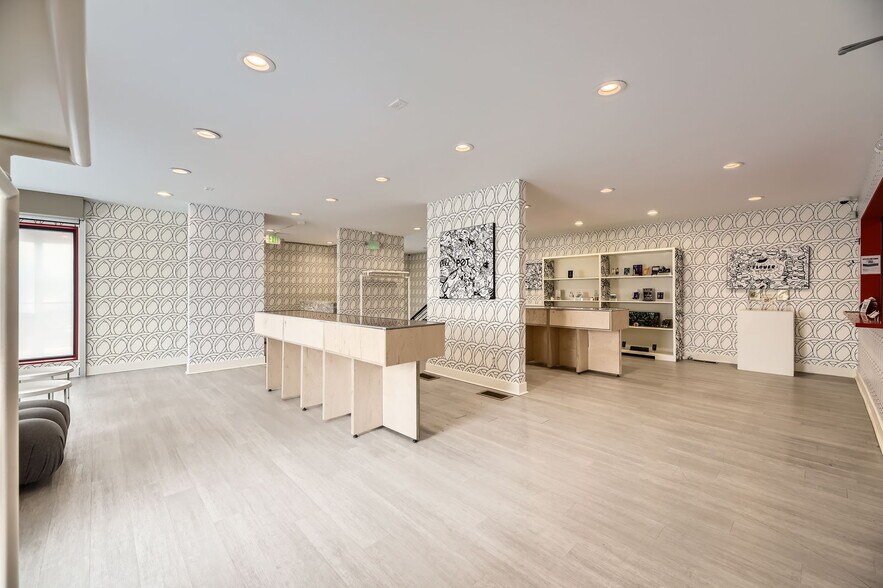 More Photos Of 399 S Harrison St, Denver Freestanding For Sale