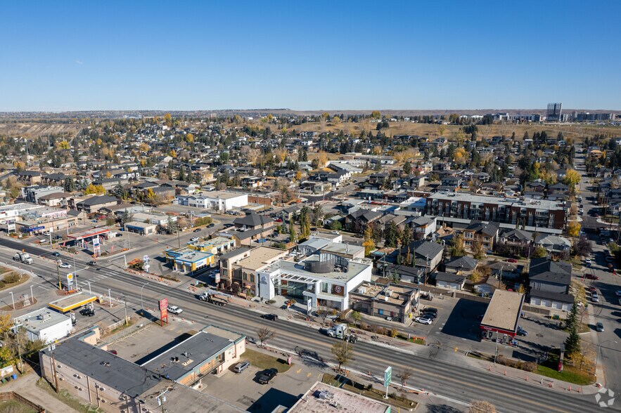 More Photos Of 4620-4624 16 Av NW, Calgary Medical For Lease
