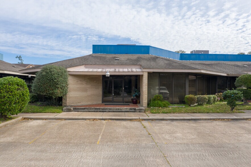 Primary Photo Of 14413 Cornerstone Village Dr, Houston Office For Lease