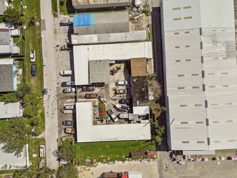 More Photos Of 3580 66th Ave N, Pinellas Park Warehouse For Sale