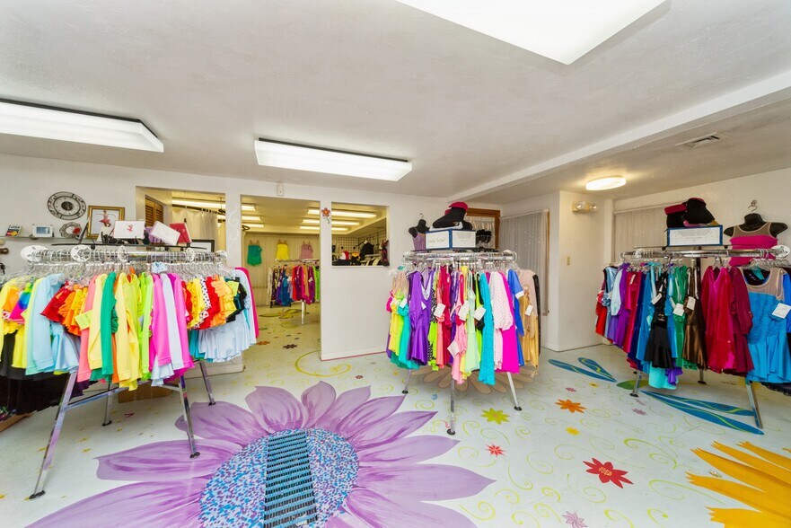 More Photos Of 205 Walnut St, Framingham Office Residential For Sale