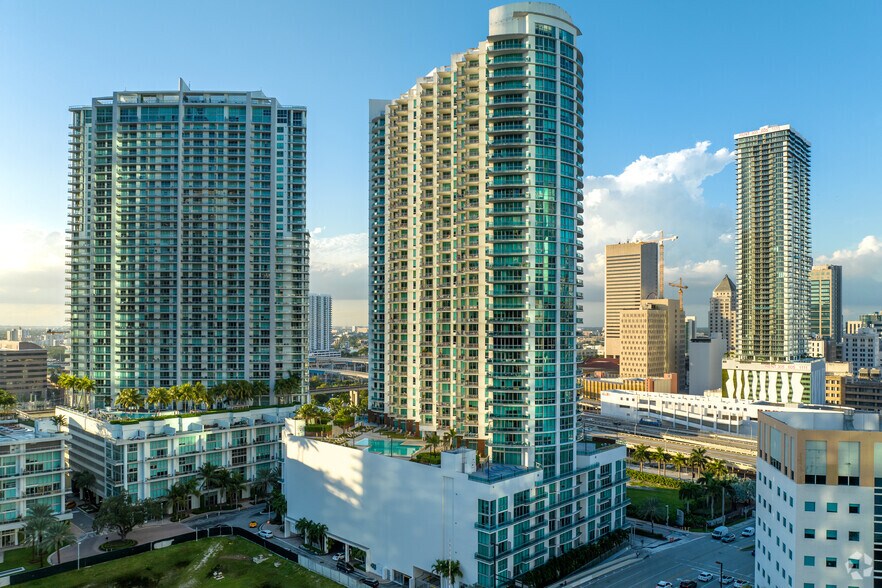 More Photos Of 350 S Miami Ave, Miami Apartments For Sale