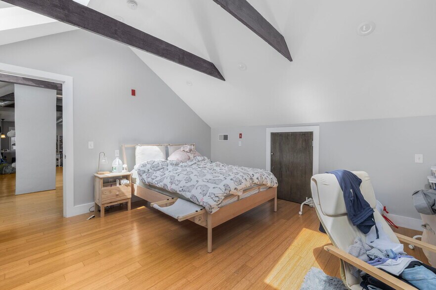 More Photos Of 64-66 Pitman St, Providence Apartments For Sale