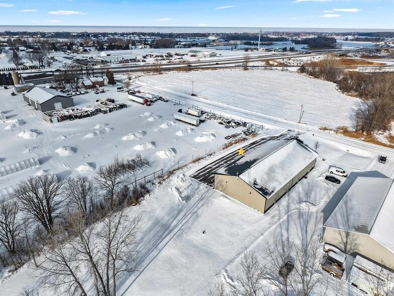 More Photos Of 4030 Champeau Rd, New Franken Warehouse For Sale