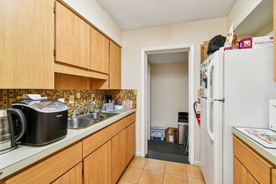 More Photos Of 108 4th Ave S, Safety Harbor Office For Sale