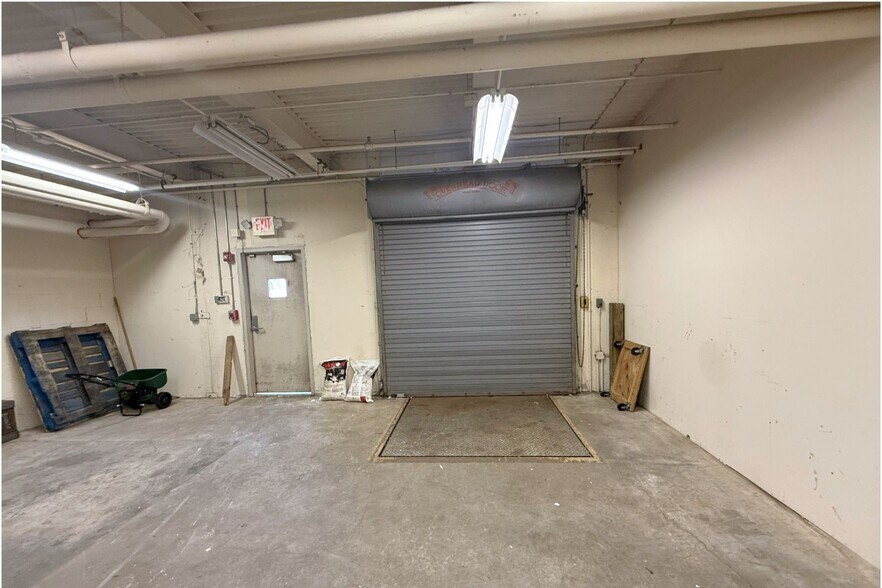 More Photos Of 30 Nutmeg Dr, Trumbull Research And Development For Lease