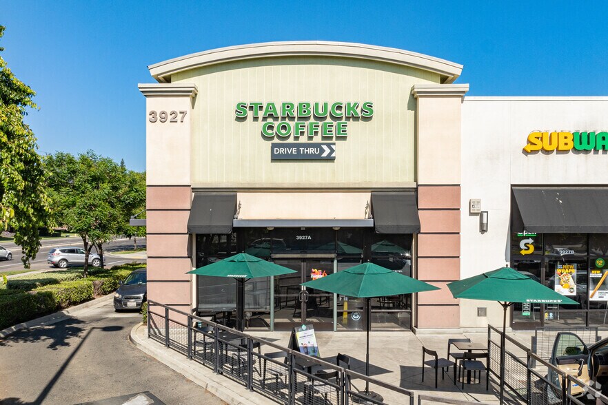 More Photos Of 3927 W Caldwell Ave, Visalia Freestanding For Lease