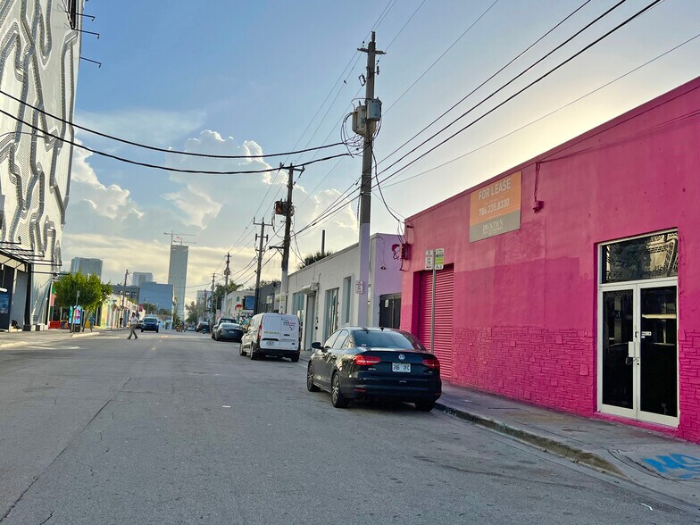 More Photos Of 320-380 NW 26th St, Miami General Retail For Sale