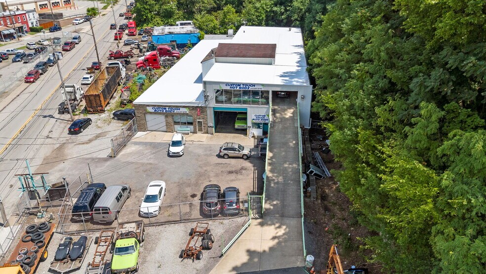 More Photos Of 8030 Bennett St, Pittsburgh Self Storage For Sale