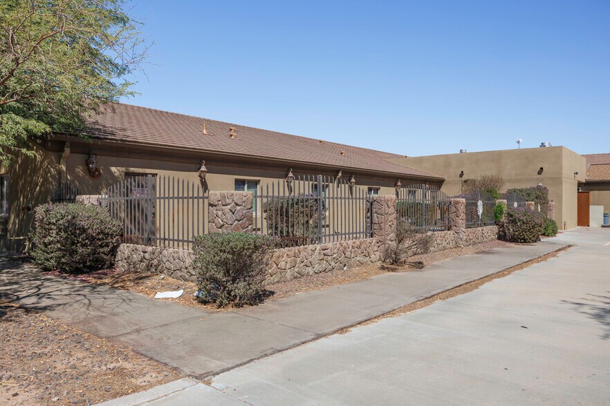 More Photos Of 16286 S Sunland Gin Rd, Arizona City Rehabilitation Center For Sale