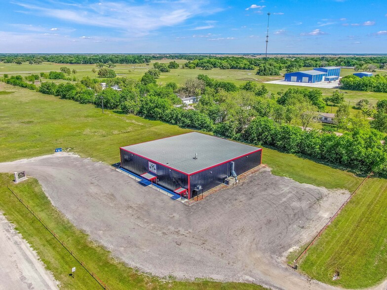 Primary Photo Of 9489 Slovacek rd, Snook Specialty For Sale