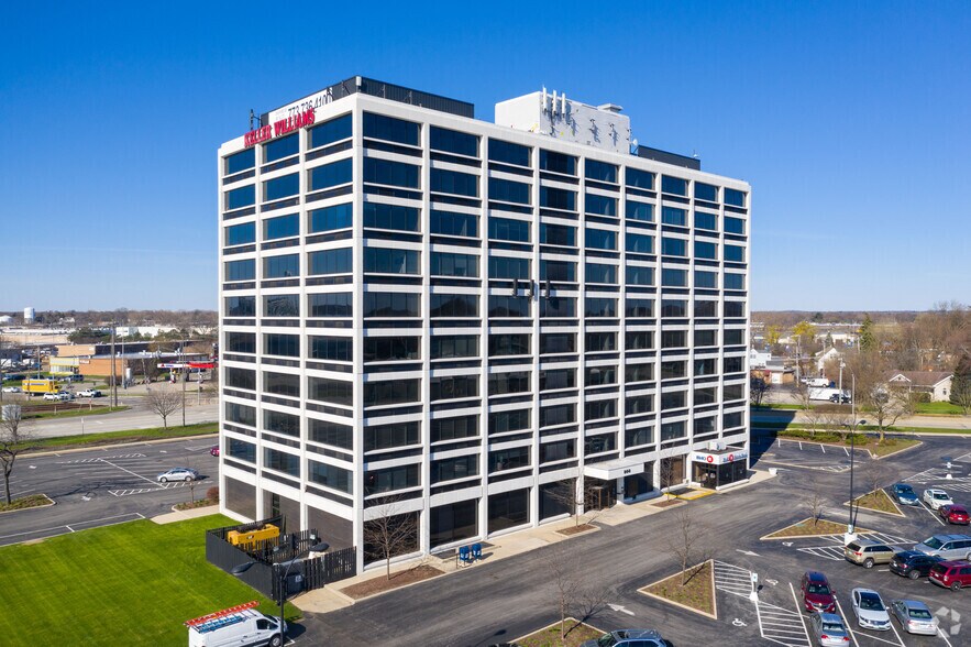 More Photos Of 800 E Northwest Hwy, Palatine Office For Lease