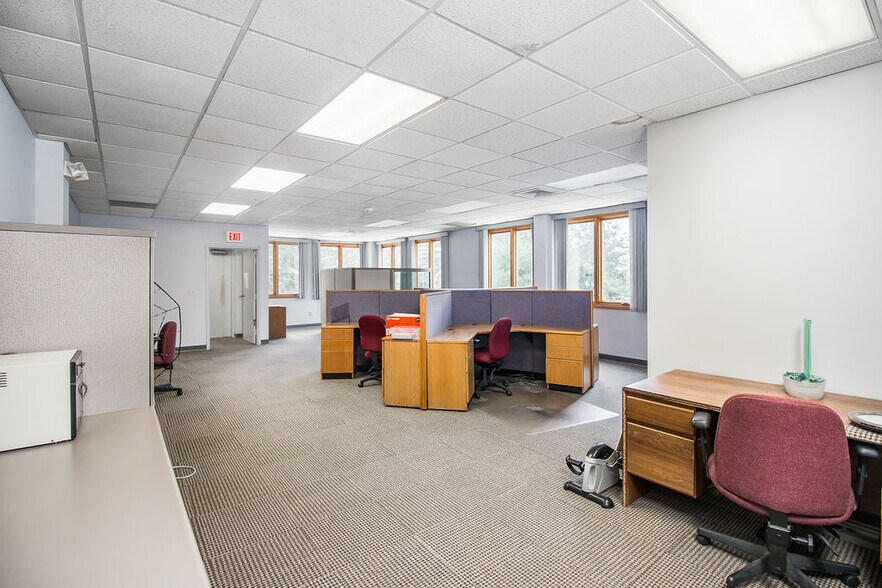 More Photos Of 699 Terryville Ave, Bristol Medical For Sale