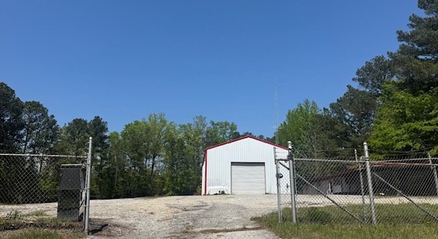 Primary Photo Of 3223 Smith Rd, Fortson Light Distribution For Lease