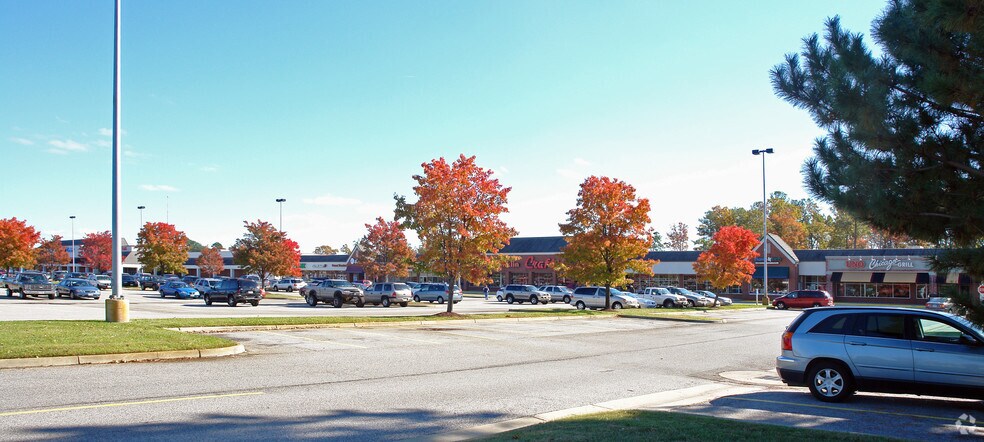More Photos Of 5007 Victory Blvd, Yorktown General Retail For Lease