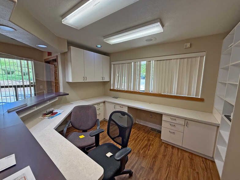 More Photos Of 2916 Tunnel St, Placerville Medical For Lease