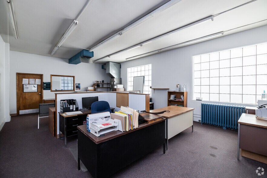 More Photos Of 516 4th St NE, Devils Lake Office For Sale