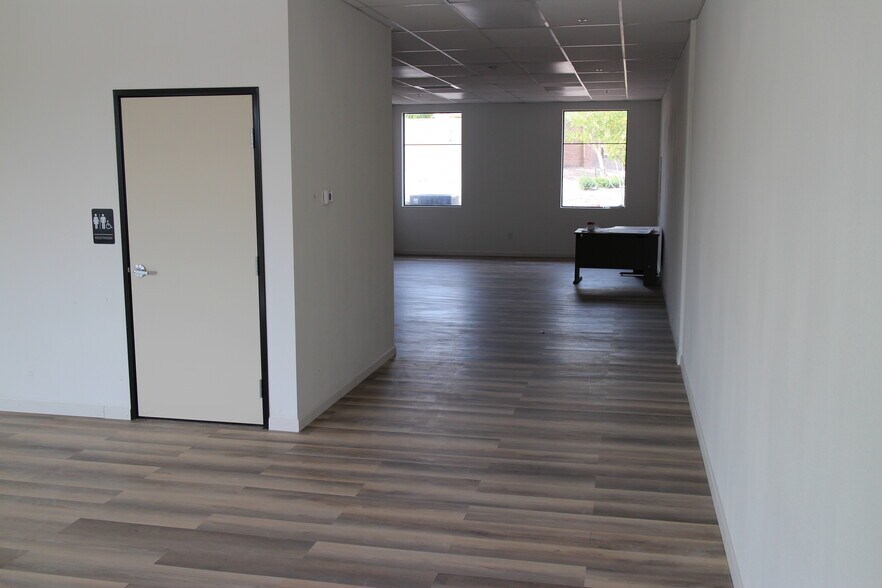 More Photos Of 16675 S Desert Foothills Pky, Phoenix Medical For Lease