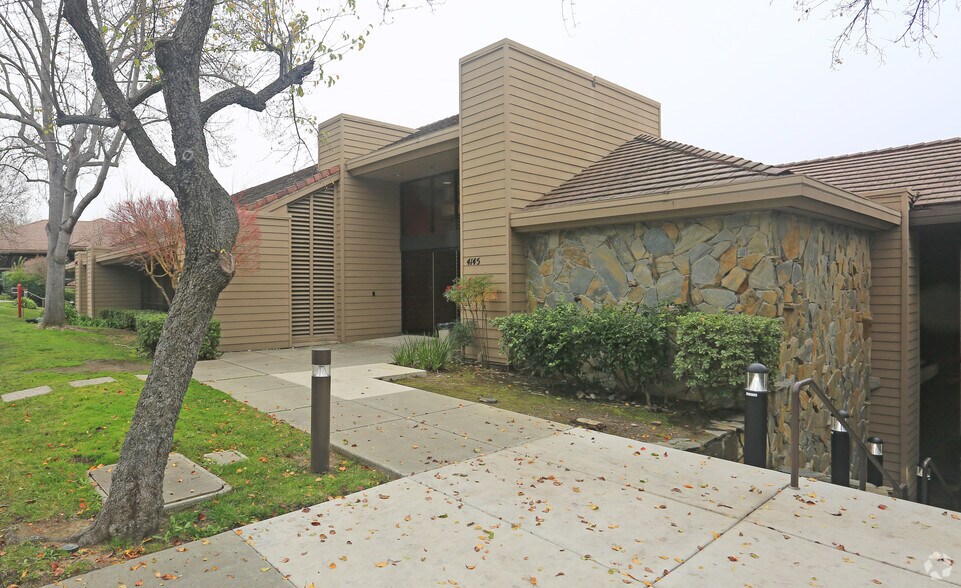 More Photos Of 4145 Blackhawk Plaza Cir, Danville Medical For Sale