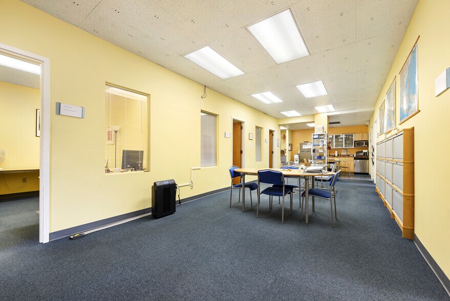 More Photos Of 5938-5948 Baum Blvd, Pittsburgh Medical For Lease