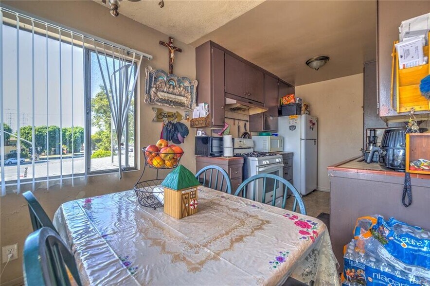 More Photos Of 2912 W Via Acosta, Montebello Apartments For Sale