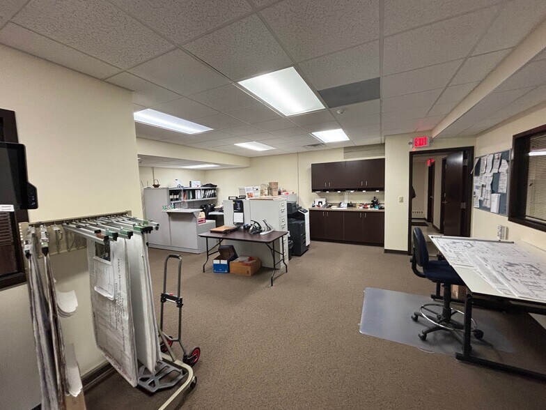 More Photos Of 1654 King St, Enfield Office For Lease