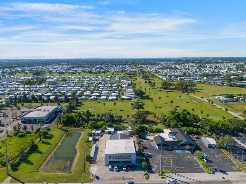 More Photos Of 204 44th Ave E, Bradenton Freestanding For Lease