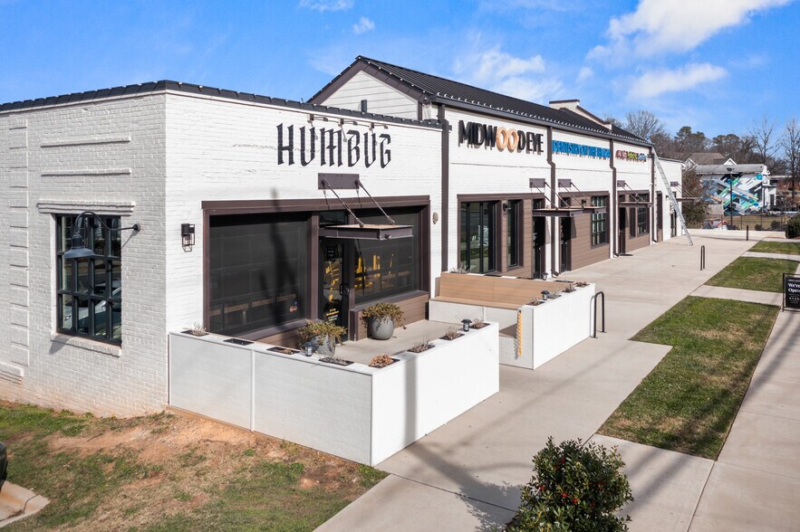 Primary Photo Of 2501 The Plaza, Charlotte Storefront For Lease
