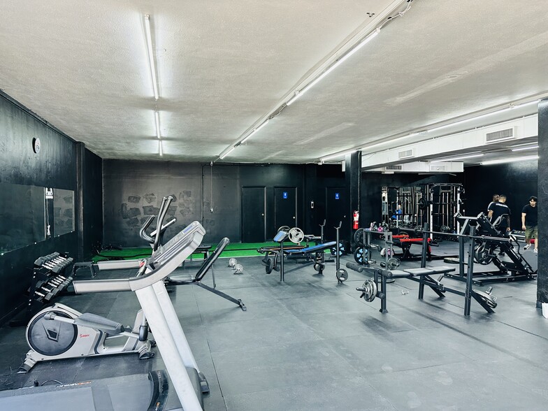 More Photos Of 100 N Main St, Galena Park Freestanding For Sale