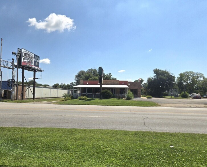 More Photos Of 2750 S 3rd St, Terre Haute Specialty For Lease