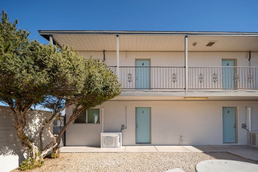 More Photos Of 5623 W Myrtle Ave, Glendale Apartments For Sale