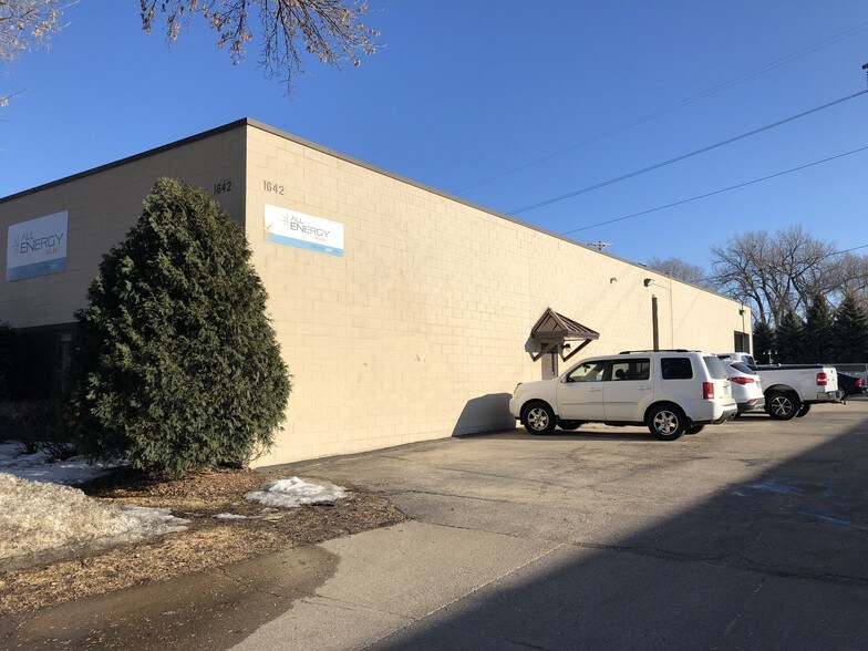 More Photos Of 1642 Carroll Ave, Saint Paul Light Manufacturing For Lease