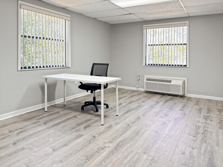 More Photos Of 452 Osceola St, Altamonte Springs Coworking Space