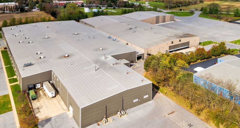 More Photos Of 426 Industrial Blvd, Kearneysville Manufacturing For Lease