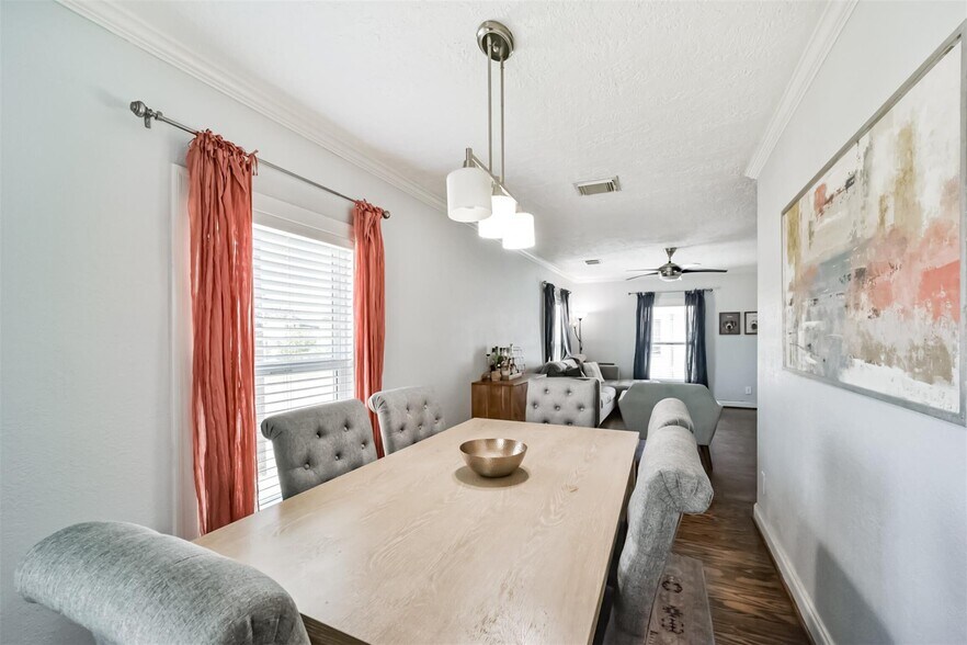 More Photos Of 543 Studewood St, Houston Specialty For Sale