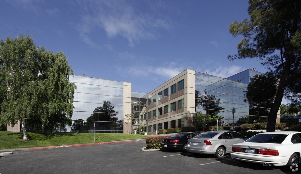 More Photos Of 111 Deerwood Rd, San Ramon Medical For Sale
