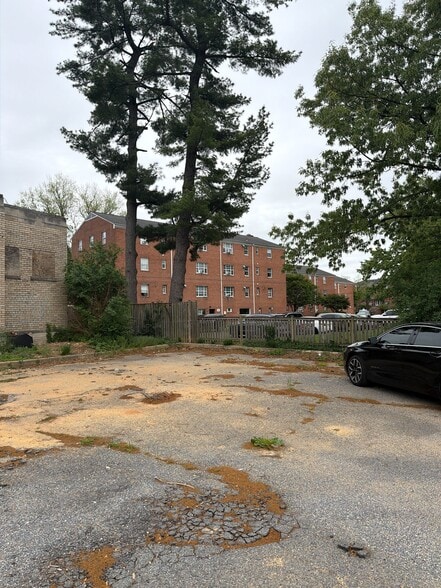 More Photos Of 5855 Ager Rd, Hyattsville Freestanding For Sale