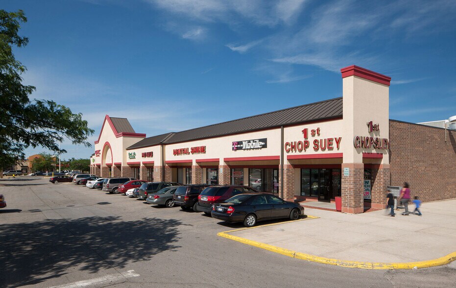 More Photos Of 4601-4779 W Cermak Rd, Cicero Unknown For Lease