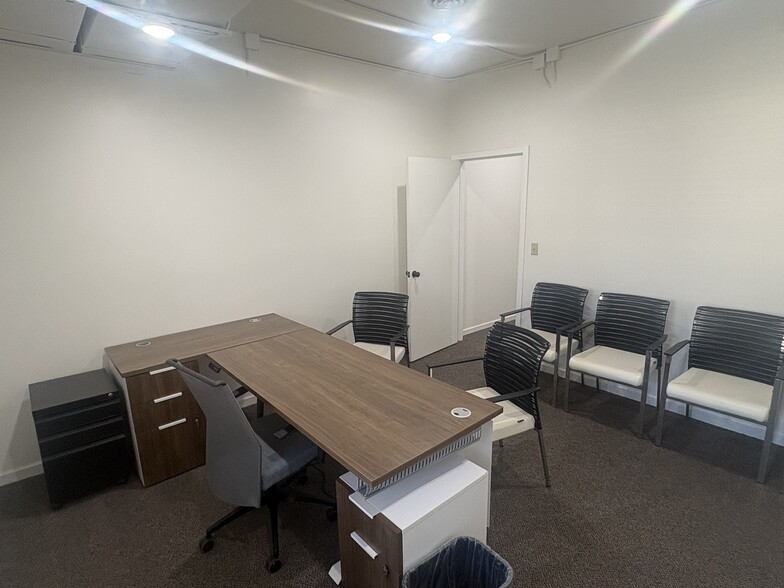 More Photos Of 79-99 E Fort Union Blvd, Midvale Medical For Lease
