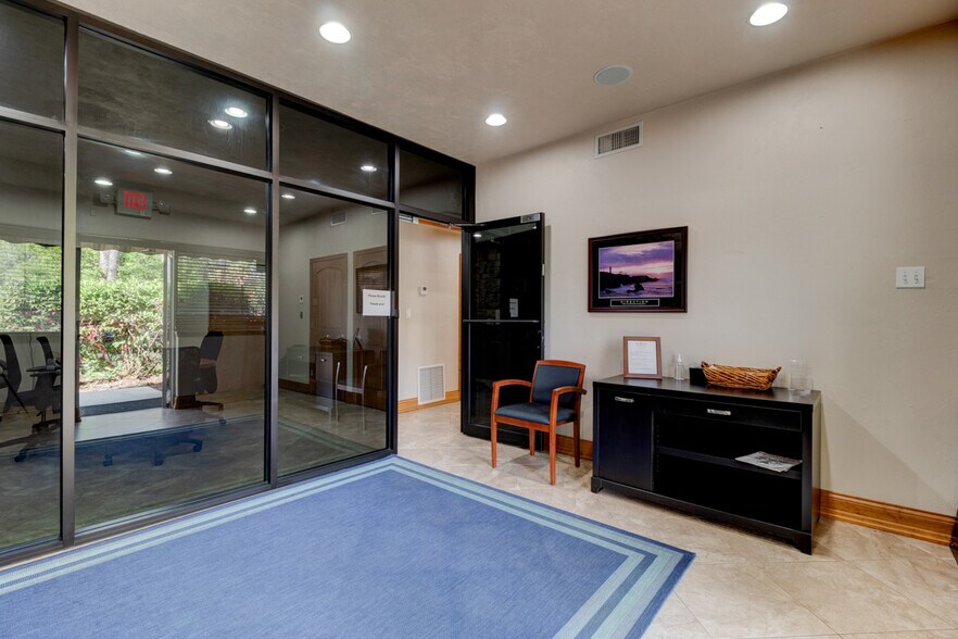More Photos Of 3701 W International Speedway Blvd, Daytona Beach Light Distribution For Lease