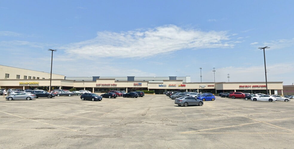 More Photos Of 350-372 Townline Rd, Mundelein Unknown For Sale