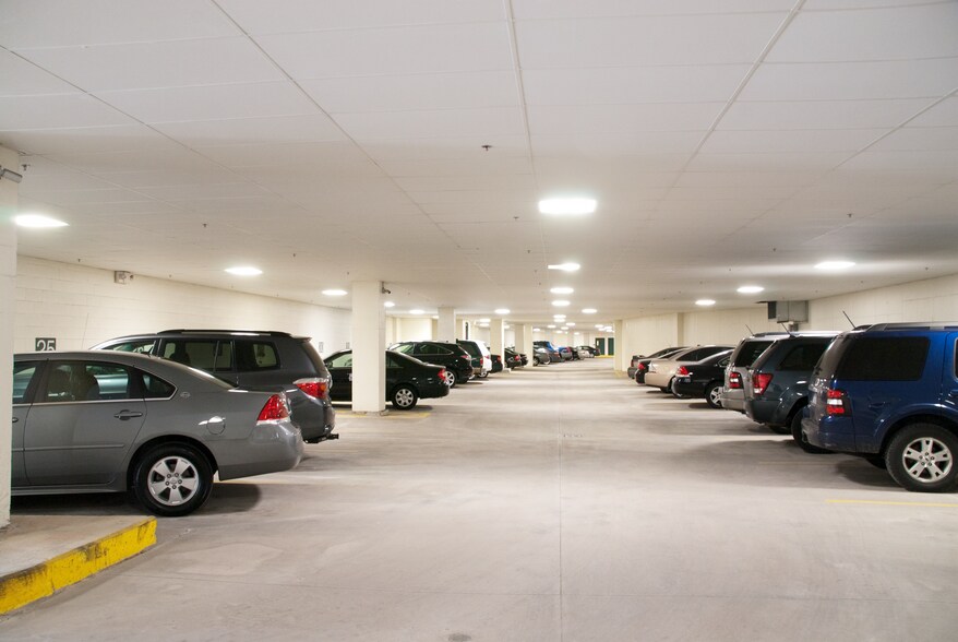 More Photos Of 6400 Sheridan Dr, Buffalo Unknown For Lease