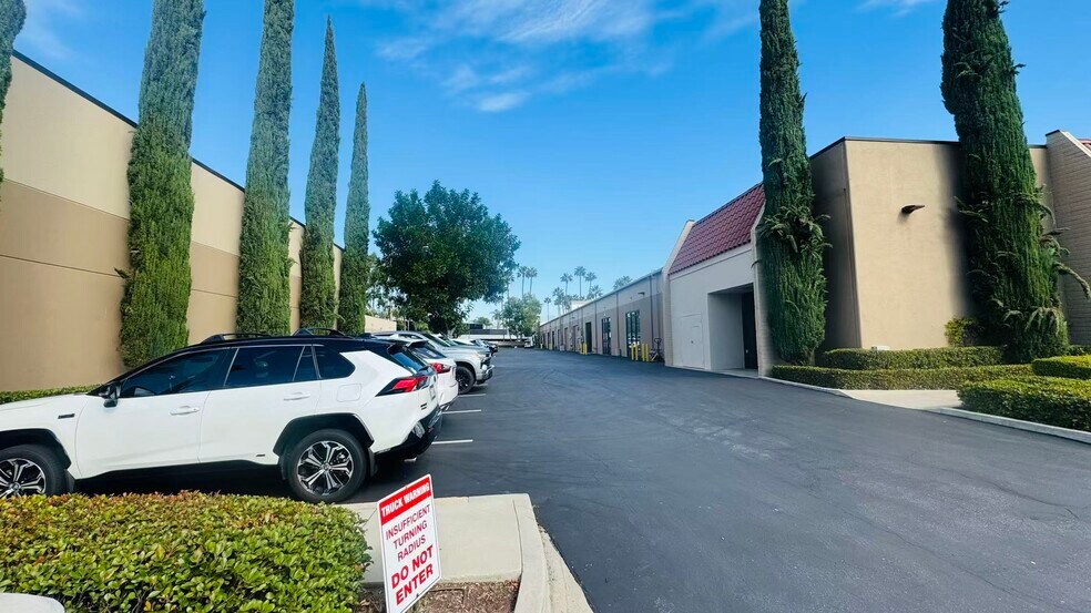More Photos Of 671 Brea Canyon Rd, Walnut Light Distribution For Lease