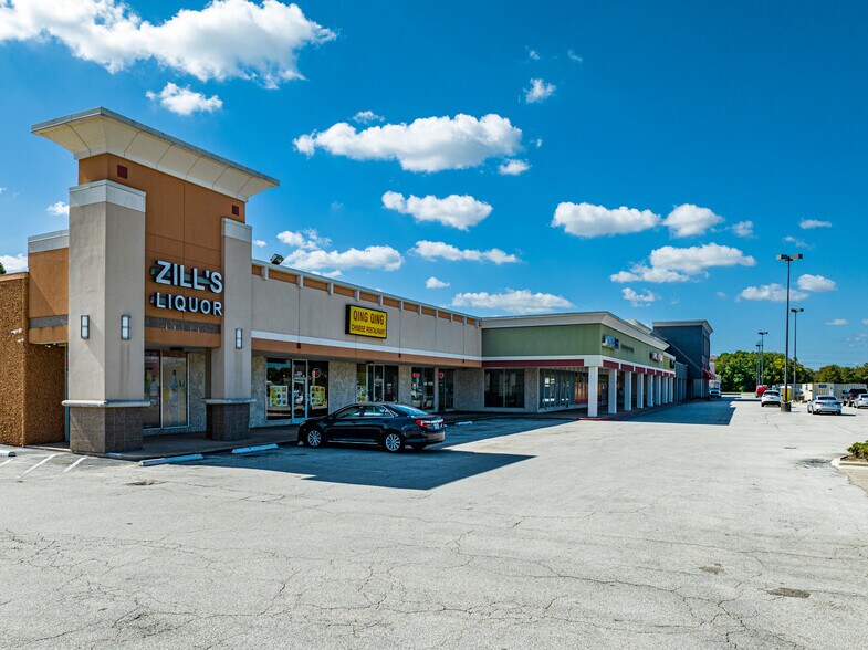 More Photos Of 151-395 W Main St, League City Unknown For Lease