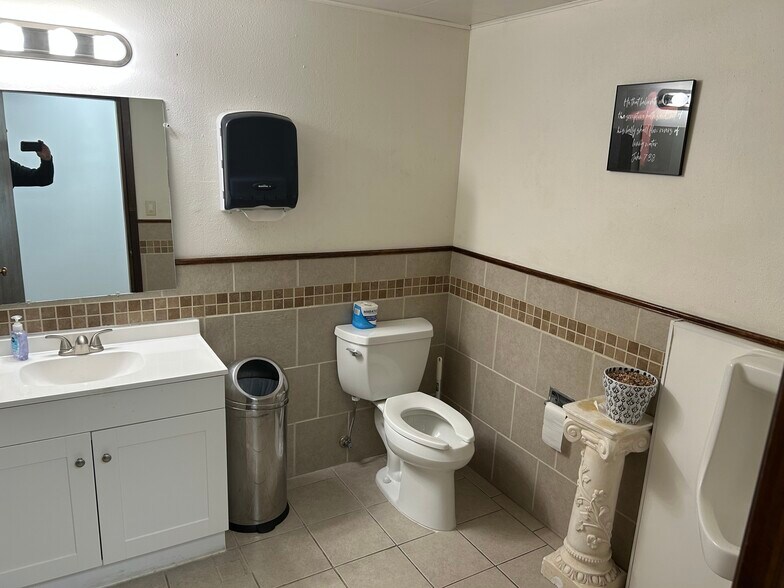 More Photos Of 600 3rd St, Fairbanks Office For Lease