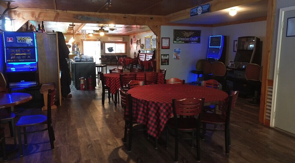 More Photos Of 10786 Highway 126, Mapleton General Retail For Sale
