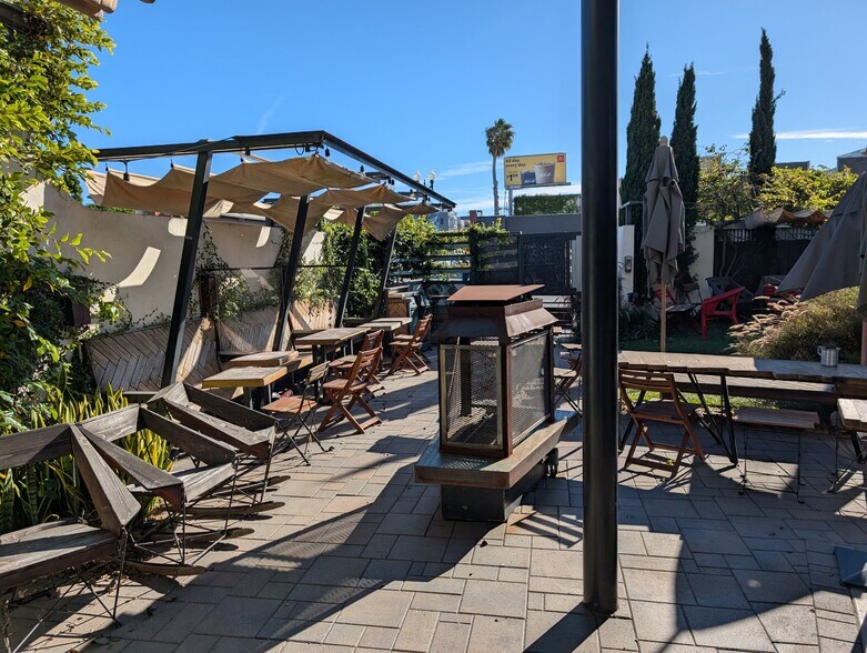 More Photos Of 4686-4696 30th St, San Diego Storefront Retail Residential For Lease
