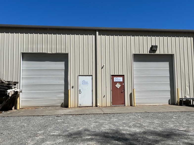 Primary Photo Of 1585 Industrial Blvd, Madison Warehouse For Lease