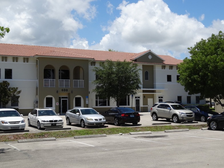 More Photos Of 600 SW Darwin Blvd, Port Saint Lucie Medical For Lease